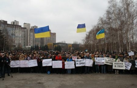 Вилкул не выходит к протестующим, так как опасается агрессии — депутат от Оппоблока