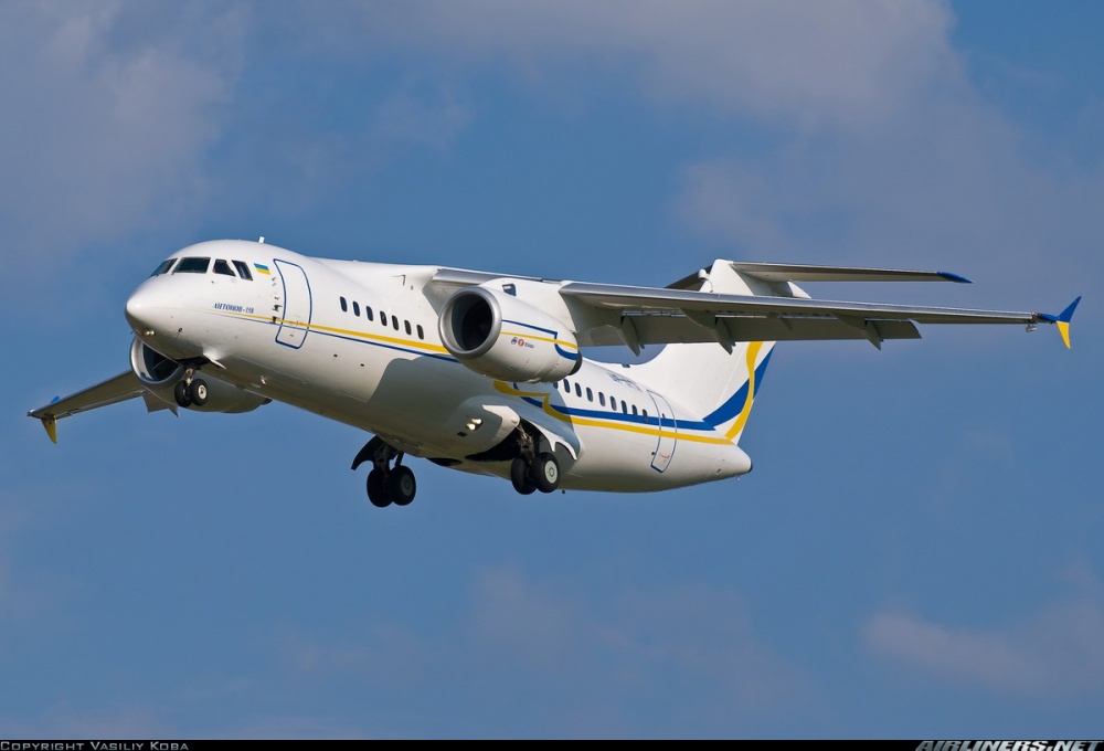 Україна закрила авіапростір для російських компаній