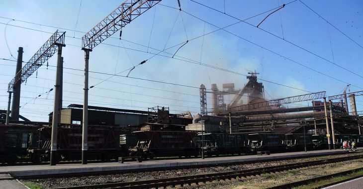 Російські військові вивозять обладнанння з Алчевського металургійного комбінату, — розвідка Російські військові вивозять обладнанння з Алчевського металургійного комбінату, — розвідка
