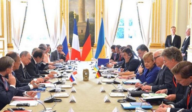 Пєсков сказав, що Путін з Олландом говорили про Сирію, а не Україну — журналіст з РФ Пєсков сказав, що Путін з Олландом говорили про Сирію, а не Україну — журналіст з РФ