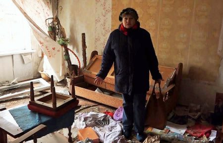 Жители села Пески могут забрать вещи из домов только с помощью военных