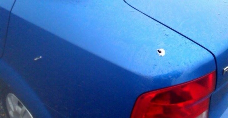На блокпості бойовики стріляли по цивільному авто — тяжко поранений чоловік На блокпості бойовики стріляли по цивільному авто — тяжко поранений чоловік