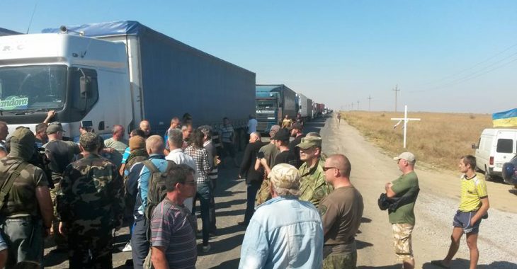 Блокада Криму: як реагують водії вантажівок Блокада Криму: як реагують водії вантажівок