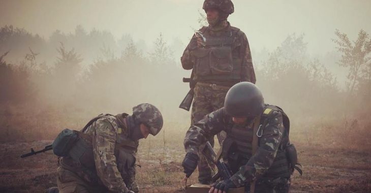 Впродовж дня бойовики 18 разів відкривали вогонь по українських позиціях Впродовж дня бойовики 18 разів відкривали вогонь по українських позиціях