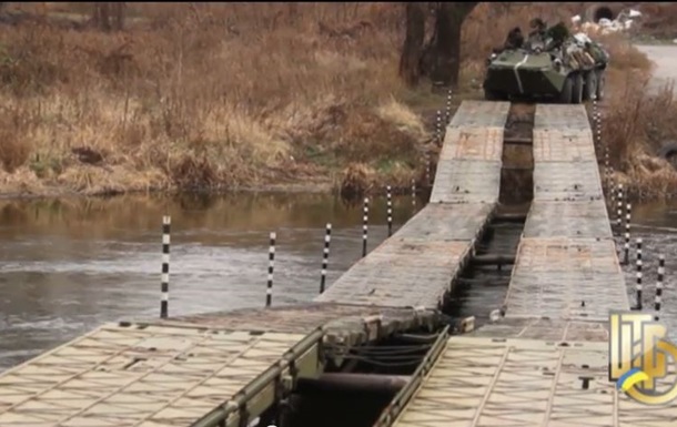 Армия РФ навела 5 переправ через реку Северский Донец  — Турчинов