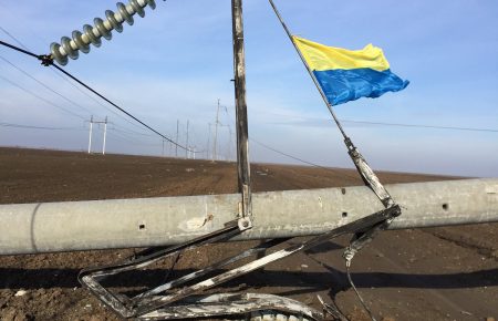 Активісти блокади Криму заявили, що блокуватимуть ремонт ушкоджених опор