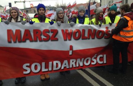 «Пока Украина нас отделяет от россиян, надо поддержать ее» — житель Варшавы