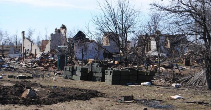 Рівно рік тому було знищене селище Логвинове під Дебальцевим Рівно рік тому було знищене селище Логвинове під Дебальцевим