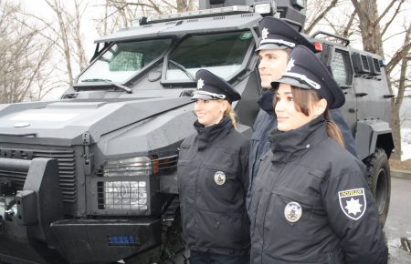 У Кременчуці склала присягу нова поліція: конкурс був — 13 людей на місце