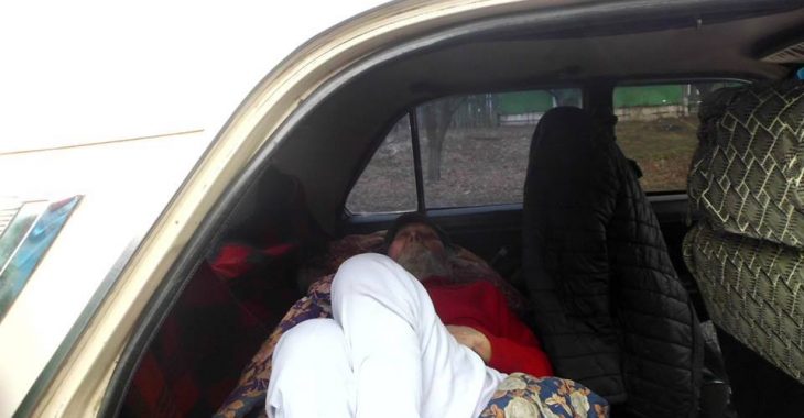 Волонтери забрали з зони бойових дій 3 літніх людей з особливими потребами Волонтери забрали з зони бойових дій 3 літніх людей з особливими потребами