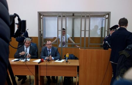 Віра Савченко просить не громити посольство РФ в Україні