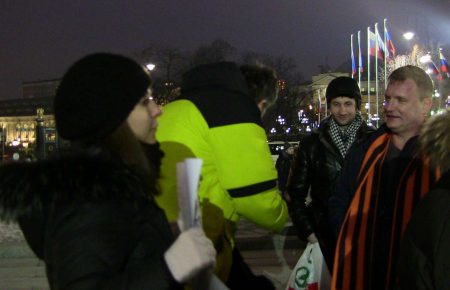 Антимайданівець, який бив активістів у Харкові, розганяє мітинги у Москві