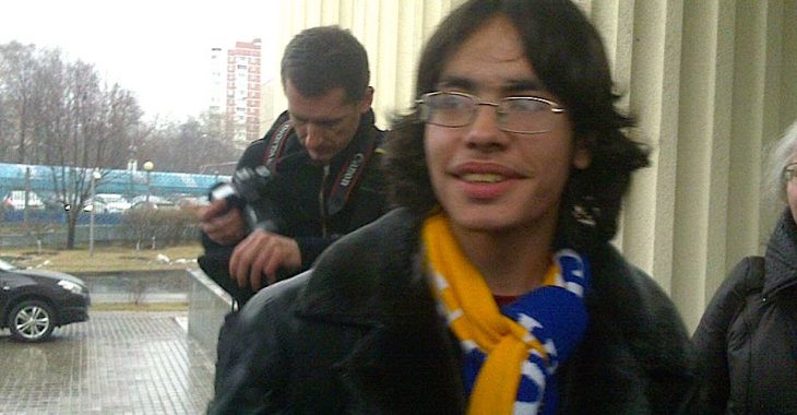 Лиц не разглядел, услышал лишь «за Украину»! — на російського активіста напали Лиц не разглядел, услышал лишь «за Украину»! — на російського активіста напали
