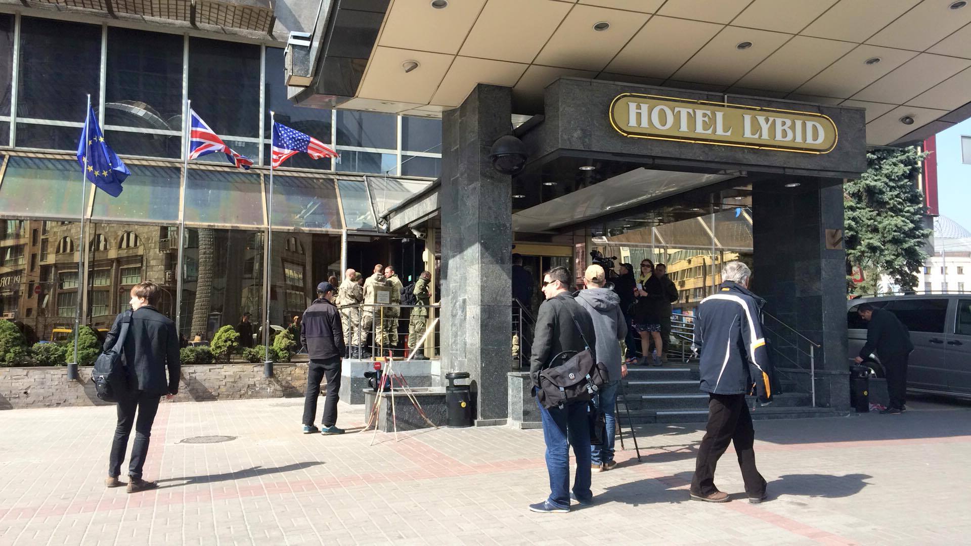 Кривава бійка у київському готелі «Либідь»: обшук в офісі ветеранів АТО