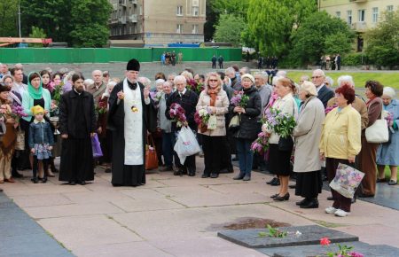 У Львові люди обурені великою кількістю силовиків на 9 травня
