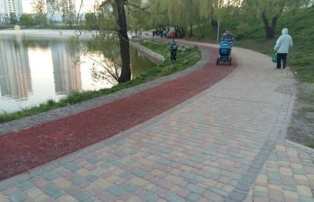 У Києві будують бігову доріжку навколо озера