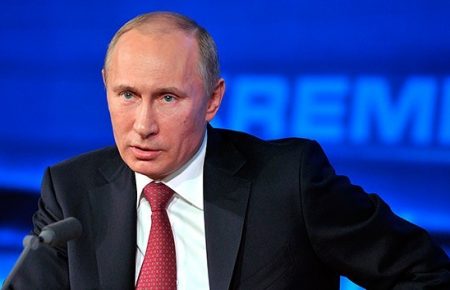 Путин: на Донбассе есть российские специалисты, но не регулярные войска
