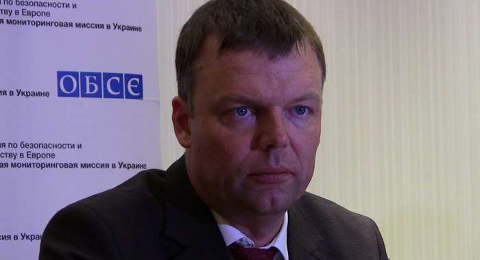 Частина важкого озброєння зникла з місць зберігання на Донбасі, — Хуг Частина важкого озброєння зникла з місць зберігання на Донбасі, — Хуг