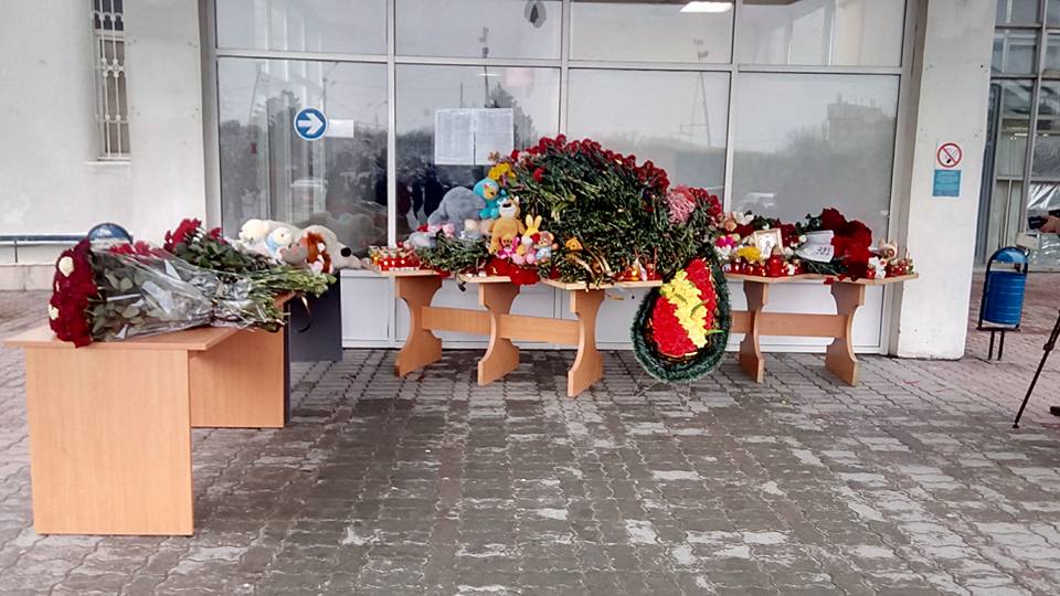 «Среди погибших в Ростове есть жители неподконтрольных территорий. Это тоже граждане Украины», — генконсул
