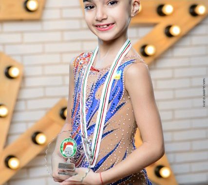 Семирічна українка виграла «срібло» у Європі з художньої гімнастики Семирічна українка виграла «срібло» у Європі з художньої гімнастики