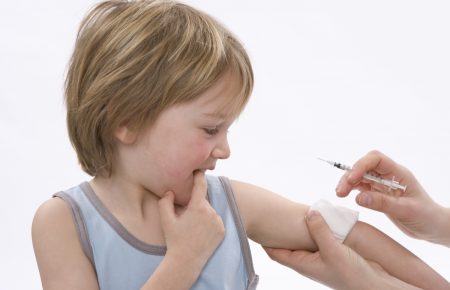 Противники вакцинації зменшили свою активність, — «Батьки за вакцинацію»