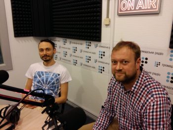 «Декомунізація дерев»: спротив практиці побілки дерев, бордюрів і клумб весною «Декомунізація дерев»: спротив практиці побілки дерев, бордюрів і клумб весною