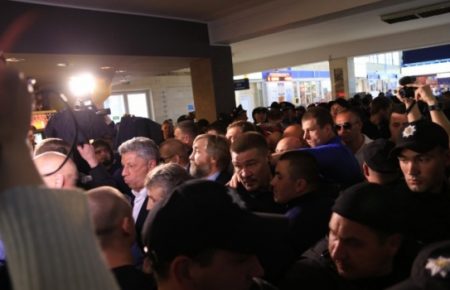 Депутати від «Оппоблоку» Бойко і Новінський покинули Одесу