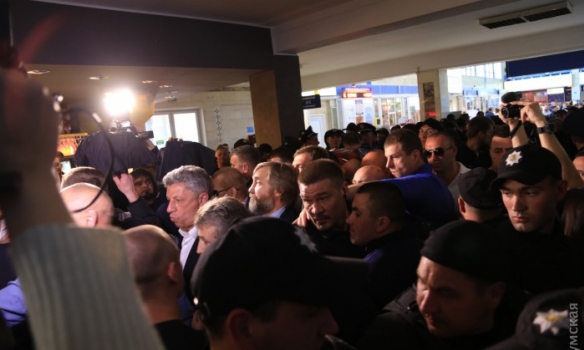 Депутати від «Оппоблоку» Бойко і Новінський покинули Одесу