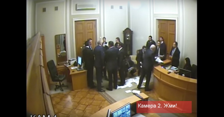 З'явилося відео бійки Тетерук та Кужель з камери ВР З'явилося відео бійки Тетерук та Кужель з камери ВР