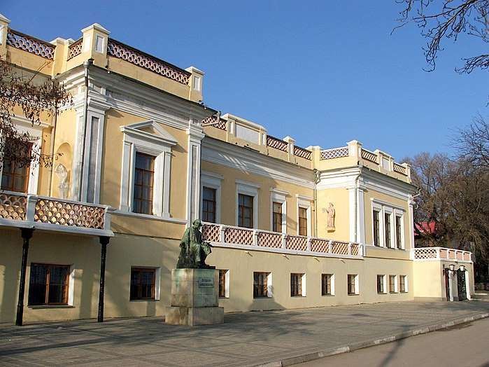 У Криму галерею Айвазовського хочуть забрати з власності громади Феодосії