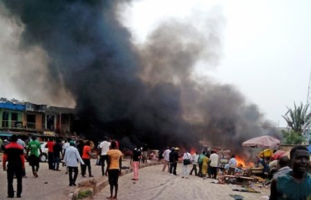 4 смертники підірвали себе та вбили понад 20 осіб у Камеруні