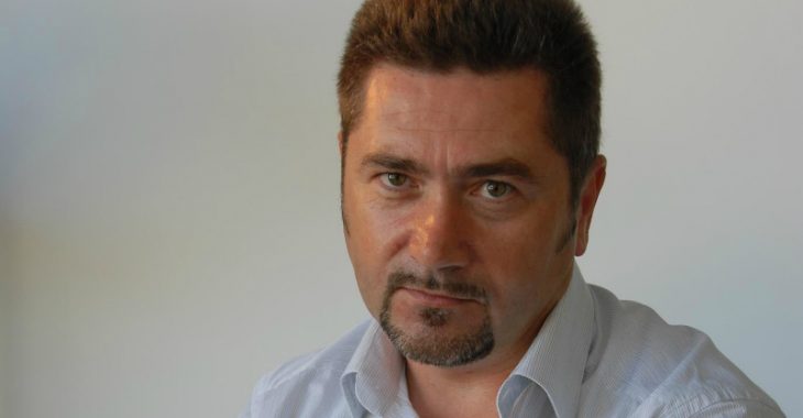 У Генічеську з'явилися написи: «Путін, визволи від Іслямова» — Меджліс У Генічеську з'явилися написи: «Путін, визволи від Іслямова» — Меджліс