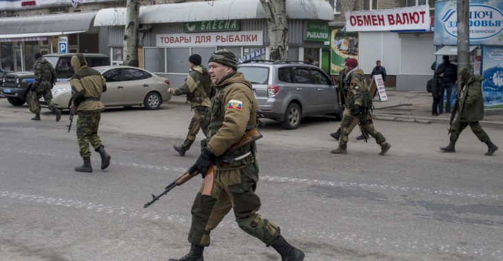 Бойовики влаштували вуличний бій та обшукували місцевих жителів, — прес-центр АТО Бойовики влаштували вуличний бій та обшукували місцевих жителів, — прес-центр АТО