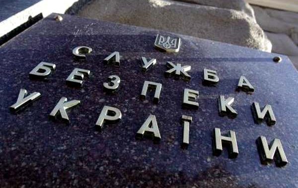 Штурмовики в Краматорске захватили здание СБУ Штурмовики в Краматорске захватили здание СБУ