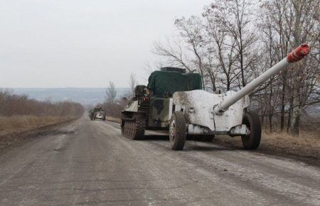 Донецькі бойовики відведуть міномети в район Іловайська