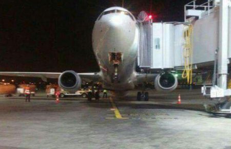Український літак пошкодився після посадки в Ізраїлі — джерело