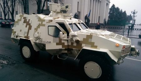 Збройним Силам передадуть новий український бронетранспортер «Дозор-Б»