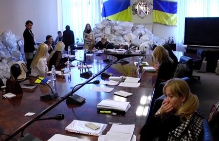 У Дніпропетровську призупинено роботу однієї з районних виборчих комісій