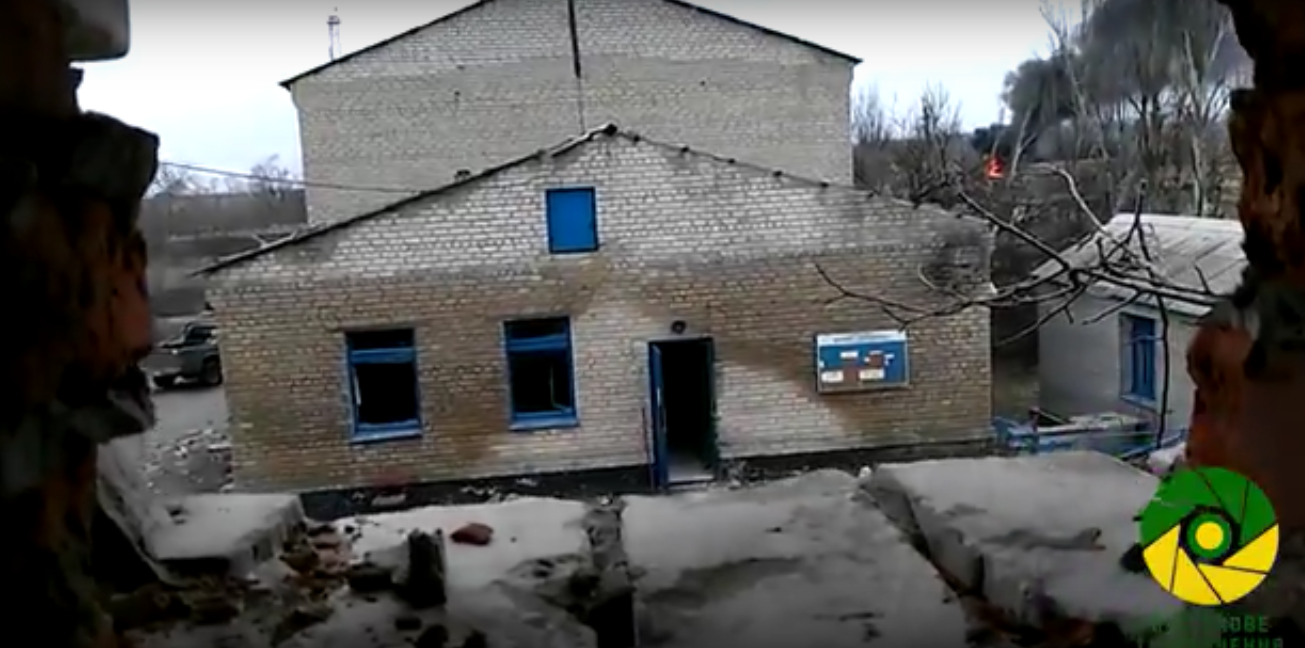 «Військове телебачення» опублікувало відео з бою у промзоні Авдіївки