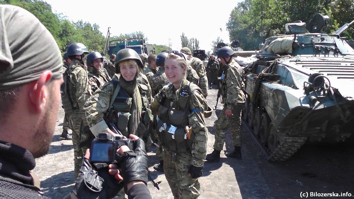 Жінки, які воюють в добровольчих батальонах, поза законом — О. Білозерська