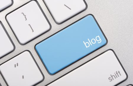 Як блогери можуть впливати на ситуацію в країні