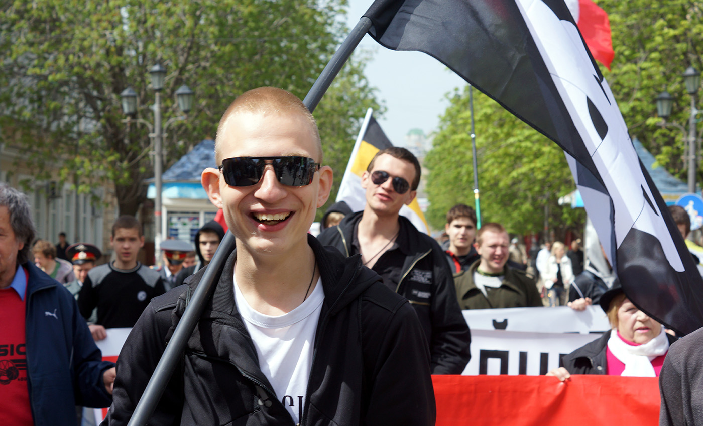 Російським активістам загрожує 3 роки в'язниці за графіті червоно-чорного прапору