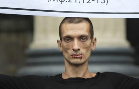 Політв’язень, який в РФ імітував Майдан, запросив на суд свідків-українців