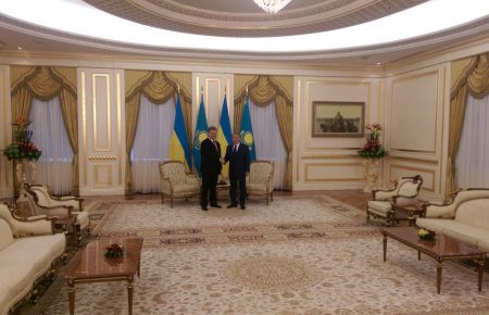 Почалася зустріч Петра Порошенка з президентом Казахстану