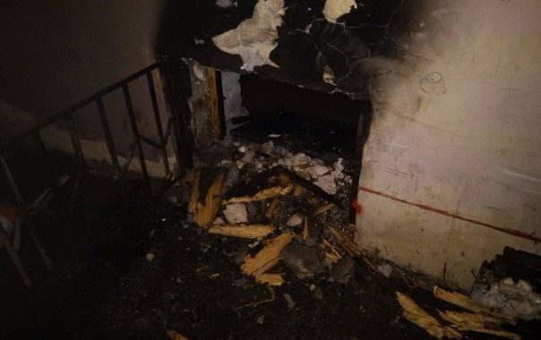 У Санкт-Петербурзі невідомий підпалив музей «Новоросії» У Санкт-Петербурзі невідомий підпалив музей «Новоросії»