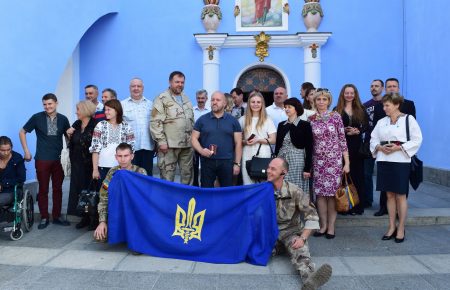 Бійцям і волонтерам ОУН - ВСУ вручили медалі «За жертовність і любов до України»