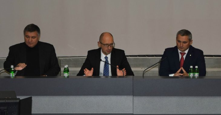 Спецагенти кіберполіції отримуватимуть 25-30 тисяч гривень на початковому етапі, — міністр МВД Спецагенти кіберполіції отримуватимуть 25-30 тисяч гривень на початковому етапі, — міністр МВД