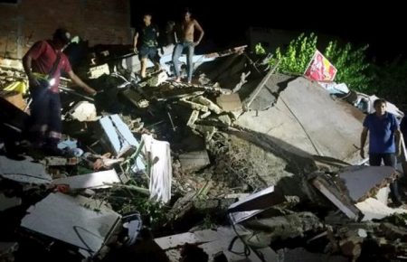 Найсильніший за десятки років землетрус в Еквадорі вбив 233 людини