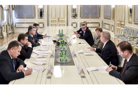 Президент Петро Порошенко зустрівся з делегацією Конгресу США