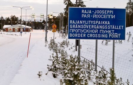 У Фінляндії екстрадували групу мігрантів з Росії